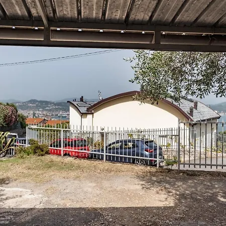 Cozy With Sea View La Spezia
