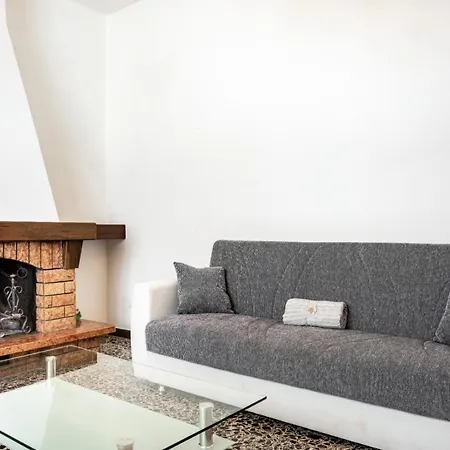 Cozy With Sea View La Spezia